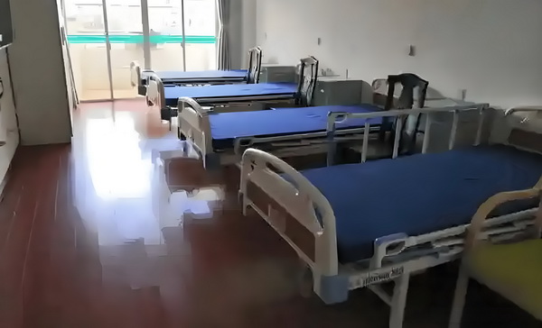 阿娇一个人独居北京3居室，自称比香港要便宜